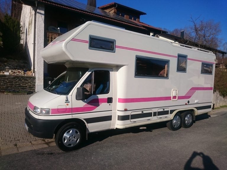 Building instructions for a composting toilet in a motorhome
