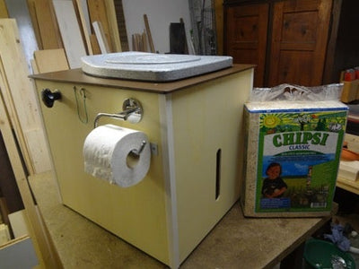 Build your own dry composting toilet - Box composting toilet